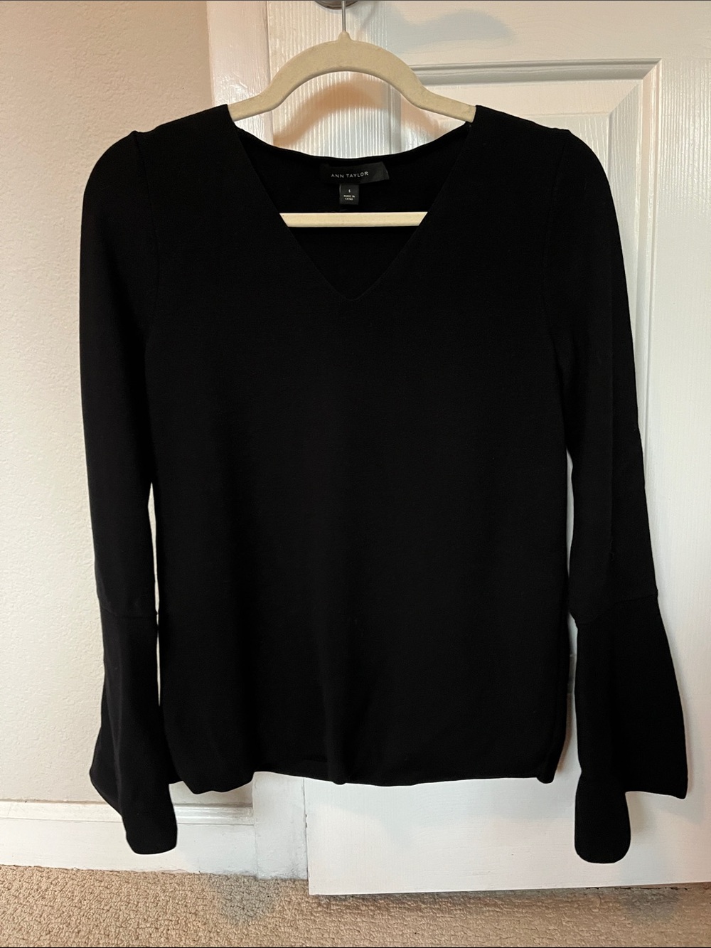 Ann Taylor Black V-Neck Bell Sleeve Knit Top